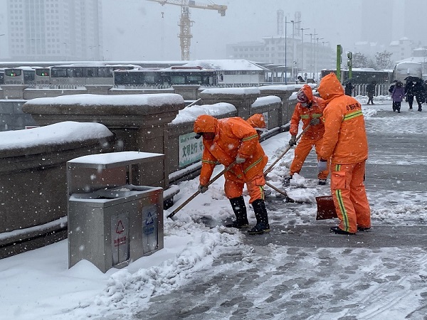 项目动态 | 以雪为令！午夜两性视频天津项目全力以赴做好除雪工作