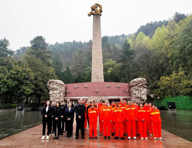 清明时节丨缅怀先烈，向英雄致敬